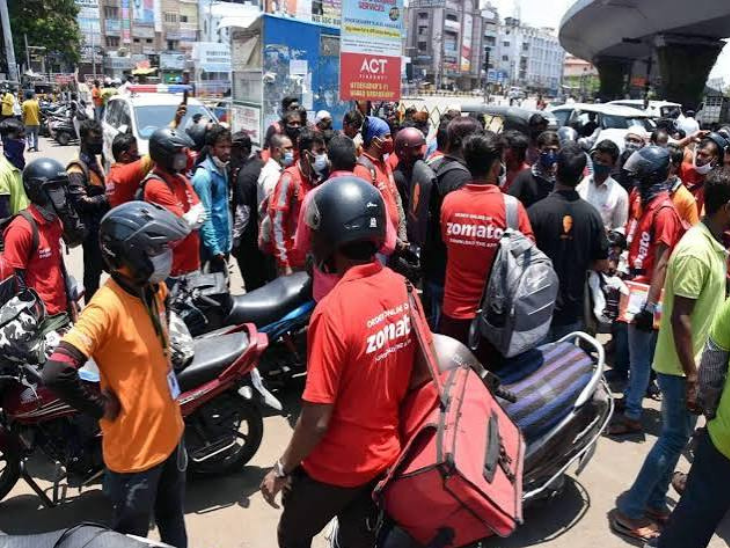 Festive Hiring Boom Expands; Job Growth Moves Beyond India Metros