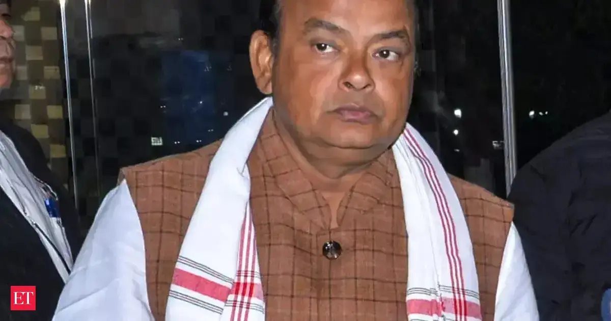 Jharkhand minister offers job, flat to Bihar doctor after naqab row