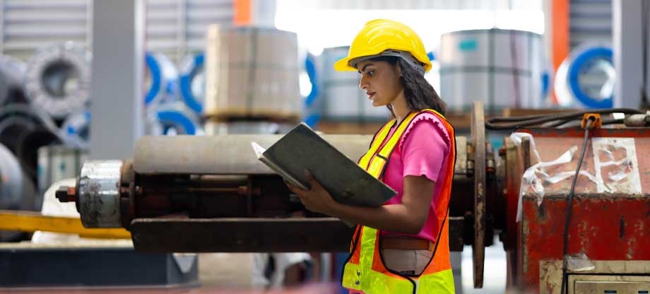 Job-Related Migration Increases Among Women In India’s Blue & Grey Collar Workforce
