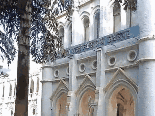 MP High Court Stays Employment Assistant Transfers