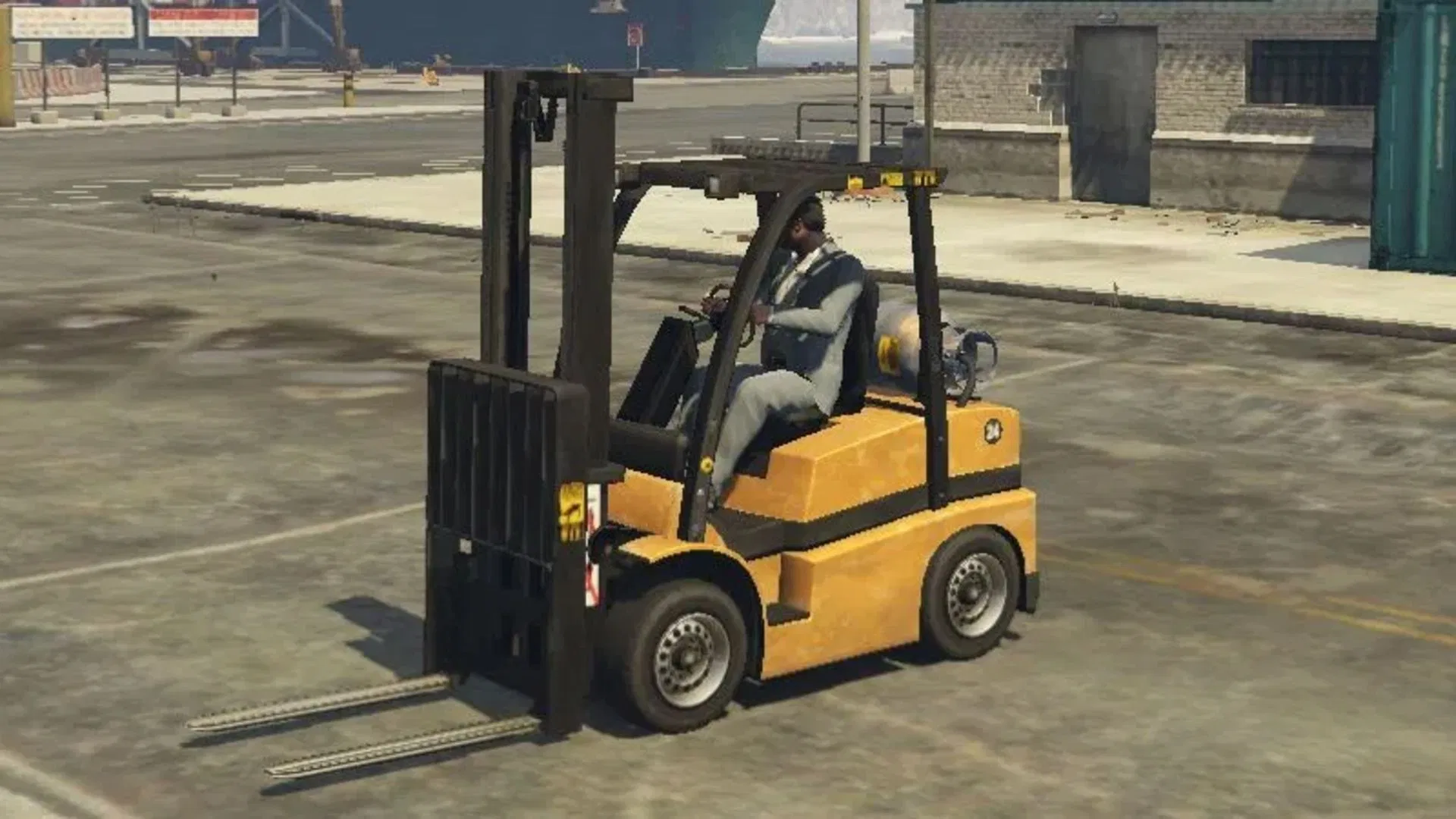Forklift in GTA Online (Image via Rockstar Games)
