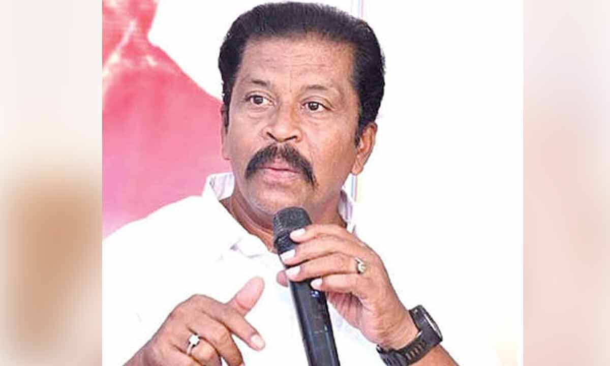 Teachers’ jobs on line over enrolment targets