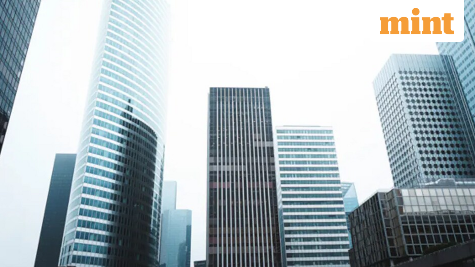 US bank executives say AI will boost productivity, cut jobs