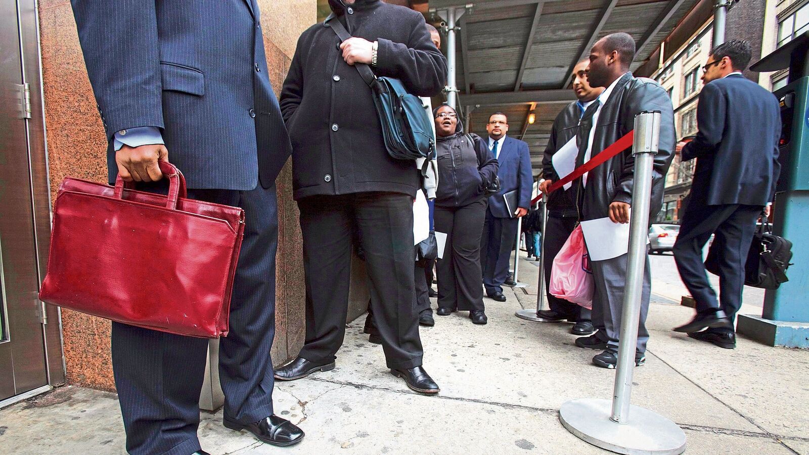 US unemployment rises to 4.4% in September; 119,000 jobs added despite government shutdown
