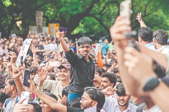 Youth of the world unite