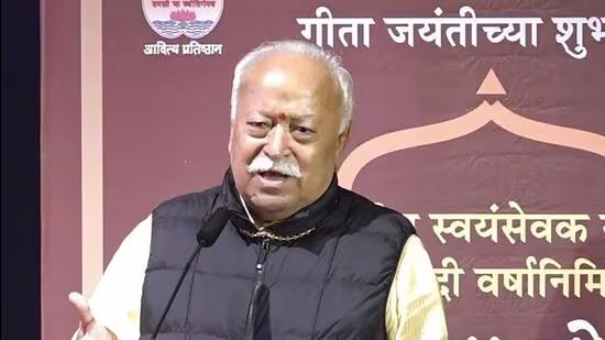 Must not give jobs to infiltrators, says RSS chief; asks people to help in their detection