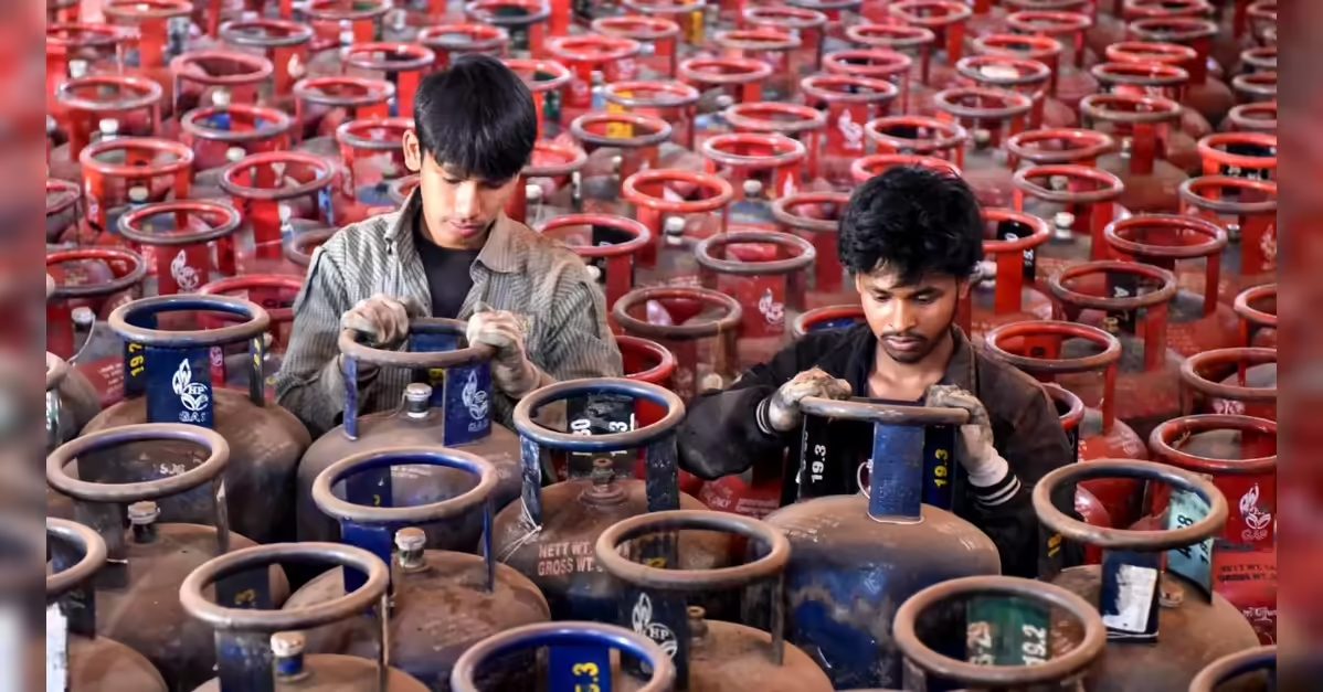 Contract workers face job loss risks on fuel, input supply woes, ETHRWorld