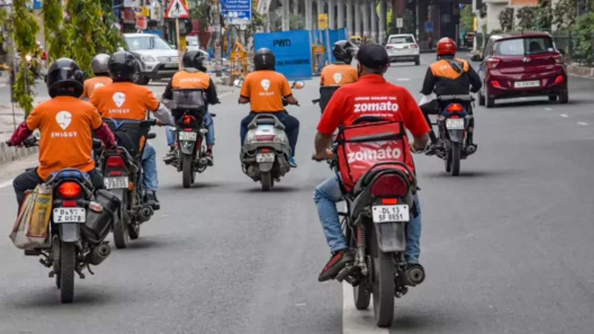 Amitabh Kant Slams AAP, Raghav Chadha For 'Politicising' Gig Workers Protest
