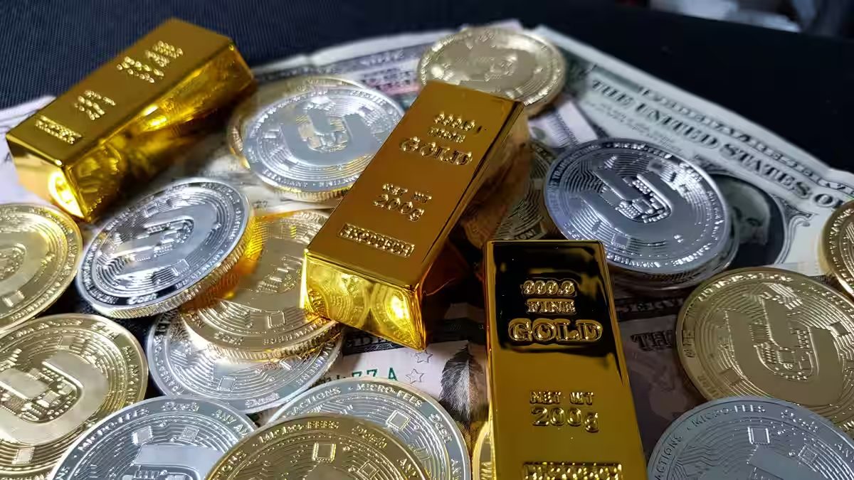 Buying gold or silver? Motilal Oswal explains if bullion prices can hit fresh record highs