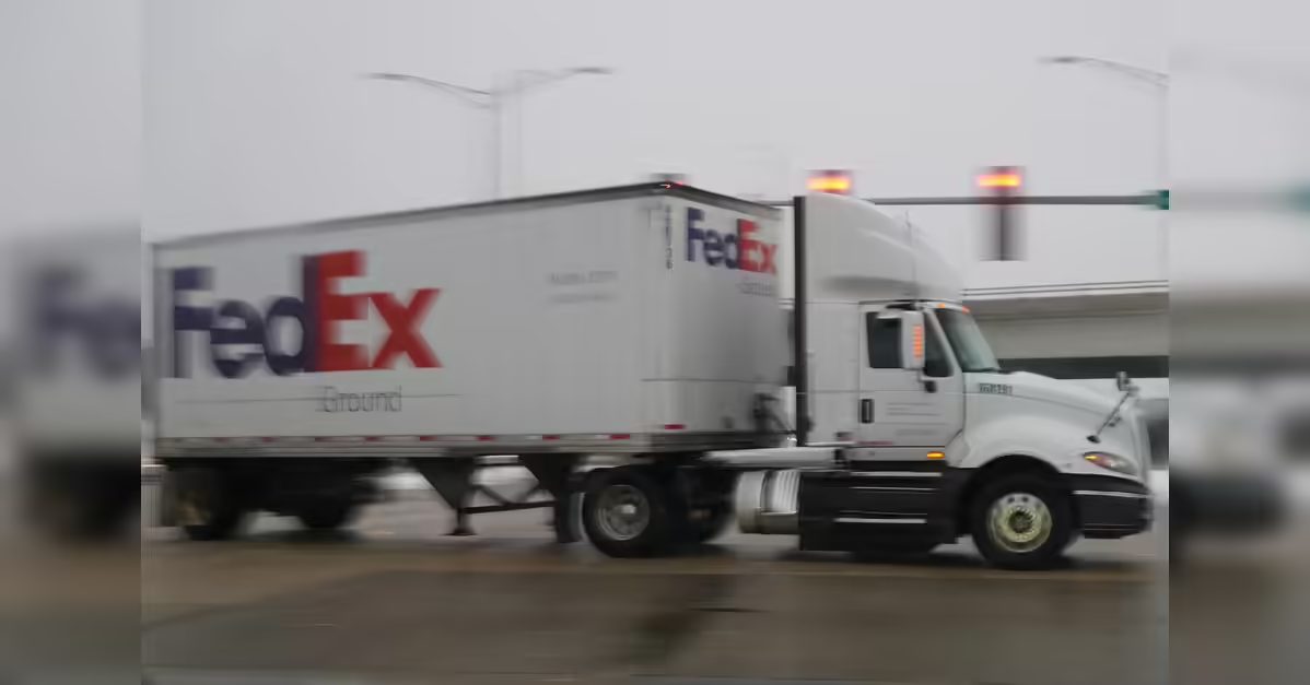 FedEx to cut up to 500 jobs in France; restructures operations, ETHRWorld