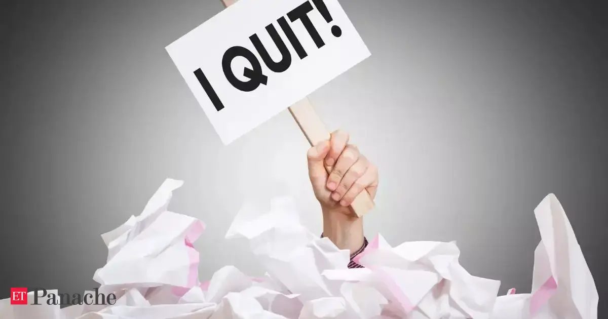 First job, three hours in, 'I quit' says Gen Z employee: Smart choice or weak mindset? Netizens left in dilemma