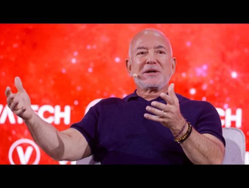 Jeff Bezos : Amazon is shutting down its 21-year-old platform that Amazon founder Jeff Bezos described as 'artificial artificial intelligence' at its launch in 2005 |