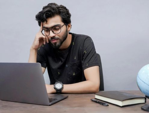 This 24-year-old turned down a promotion. The internet gets it