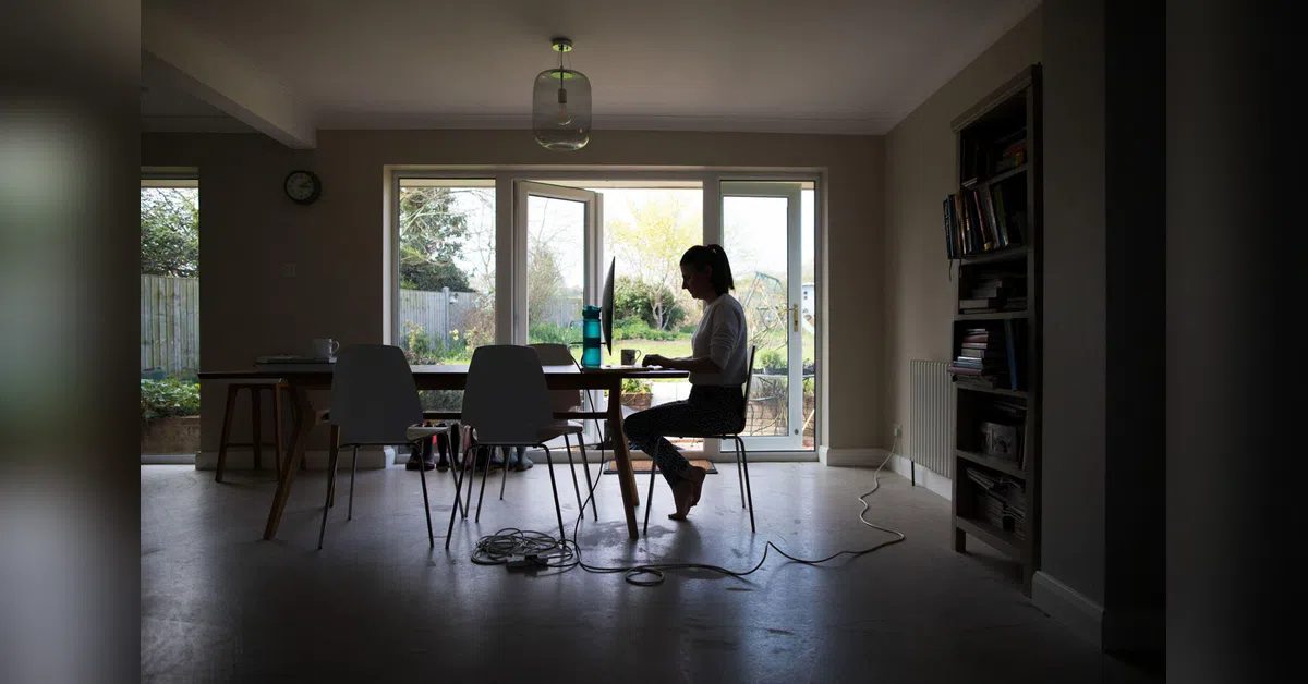 Young professionals should prioritise office work over remote jobs | Expert Views